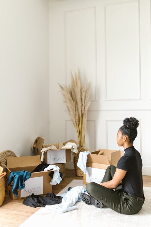 How to Store Seasonal Clothes Efficiently: A Practical Guide